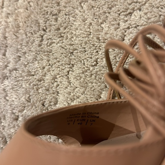 Nude strappy kitten heels with wraparound design - Picture 4 of 4